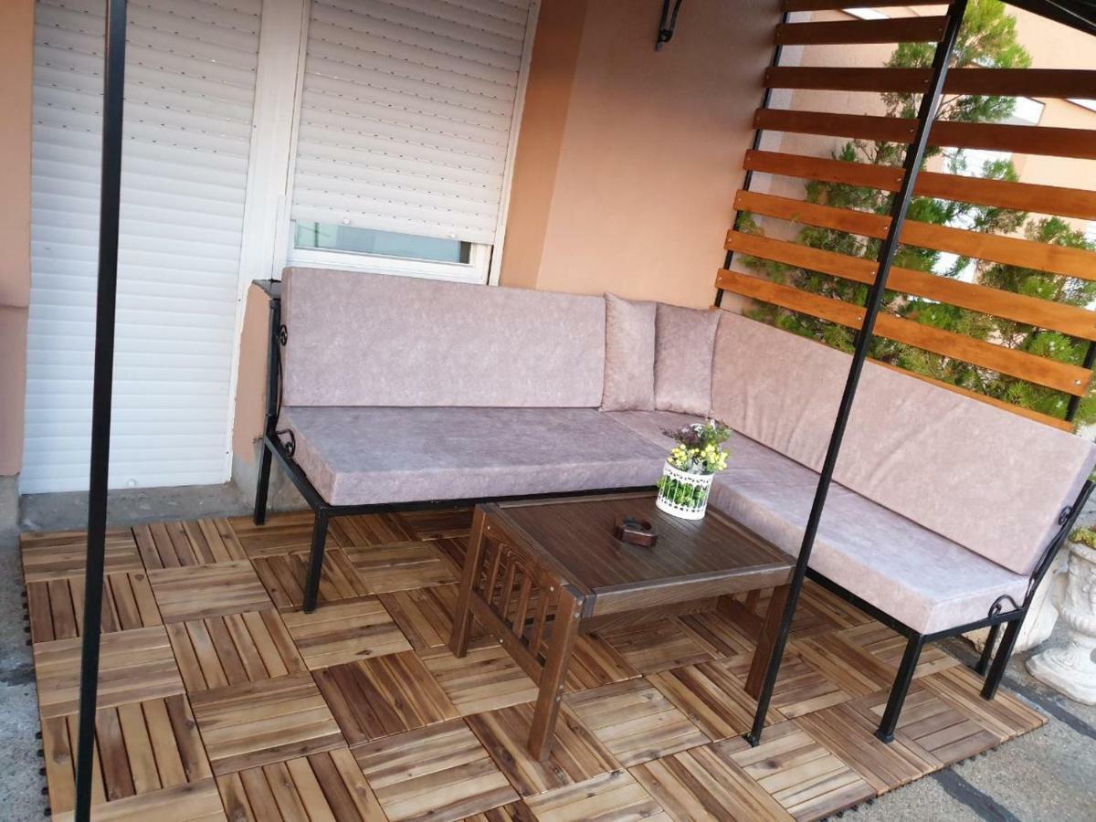 Apartment Zorana-Center Novi Sad Dış mekan fotoğraf